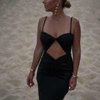 SANTA LUCIA robe noire