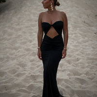 SANTA LUCIA robe noire