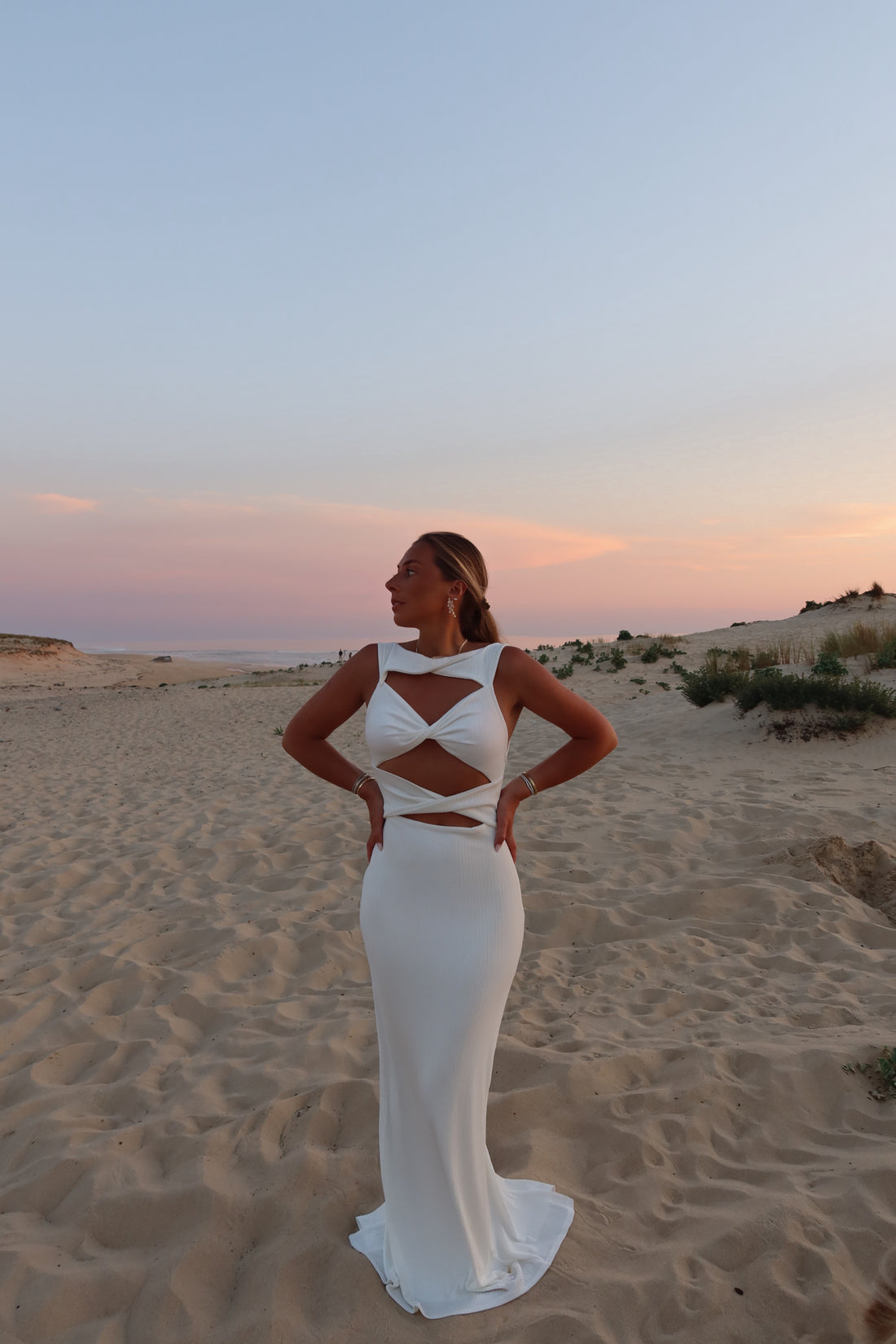 IKARIA robe blanche