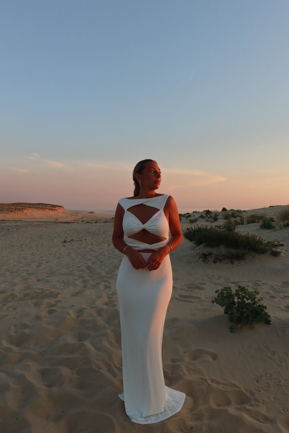 IKARIA robe blanche